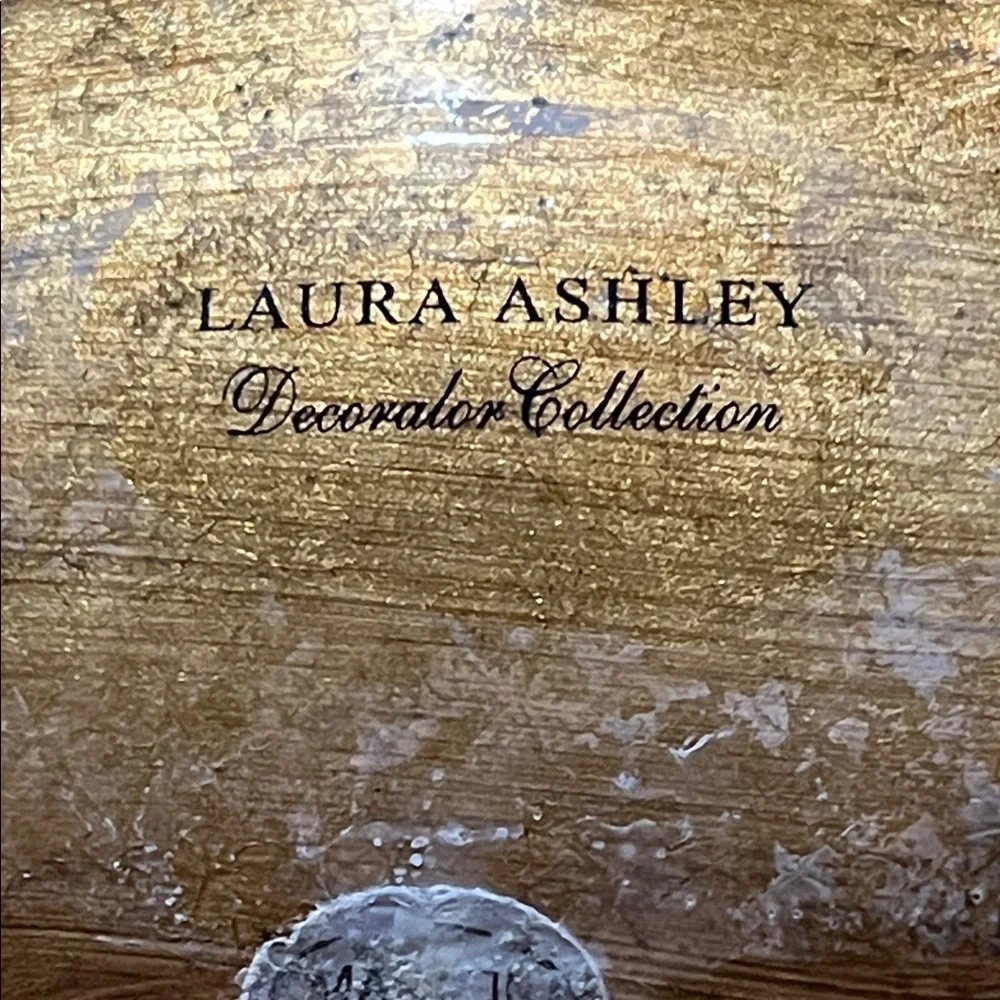 Laura Ashley Vintage Gold and Cream Vanity Tray soaps